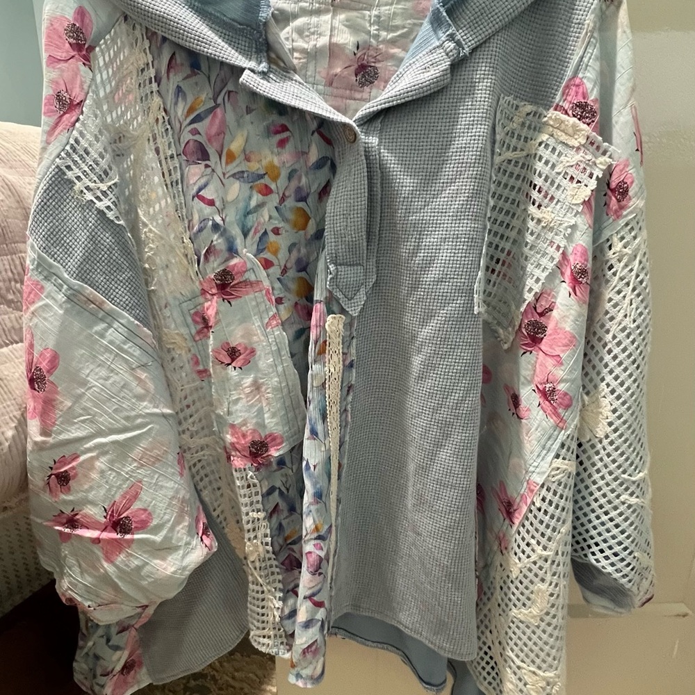 Floral Patchwork Hooded Jacket - Picture 2 of 4